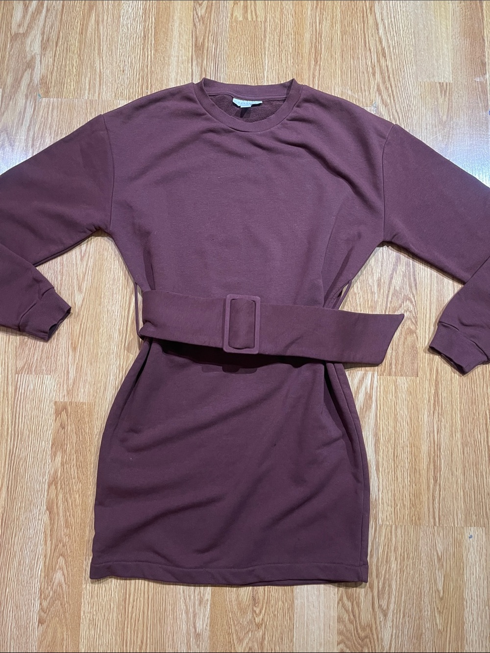 Top Shop Women's Belted Sweatshirt Dress in Burgundy